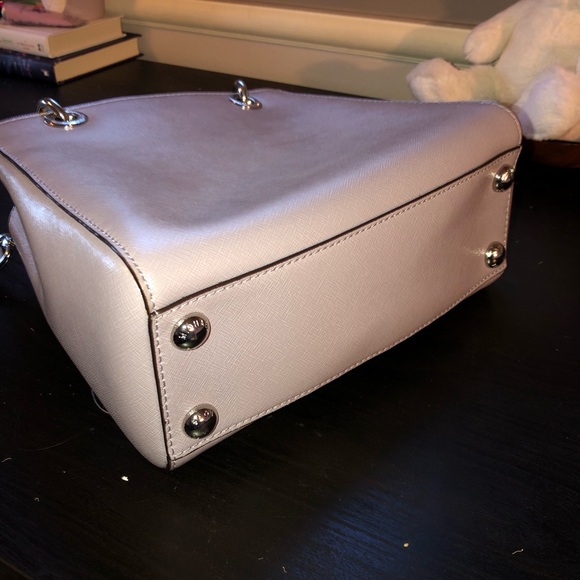 Michael Kors Lavender Crossbody Bag - Picture 2 of 4